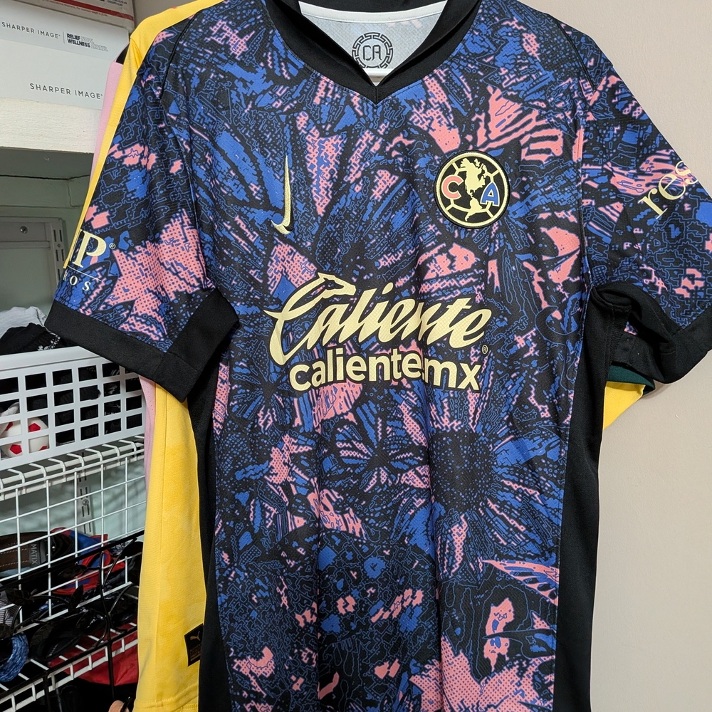 Nike Black and Blue Men's Jersey